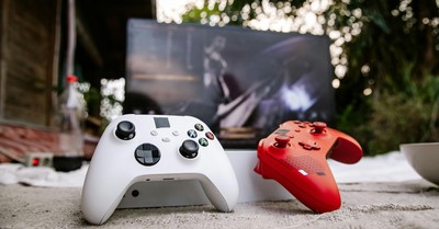 Xbox Explores Innovative Next-Gen Console Strategies Amid Cost Concerns