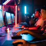 Pro Dota 2 Player Claims Police Raided Boot Camp, Made Him Play Match to Prove Identity